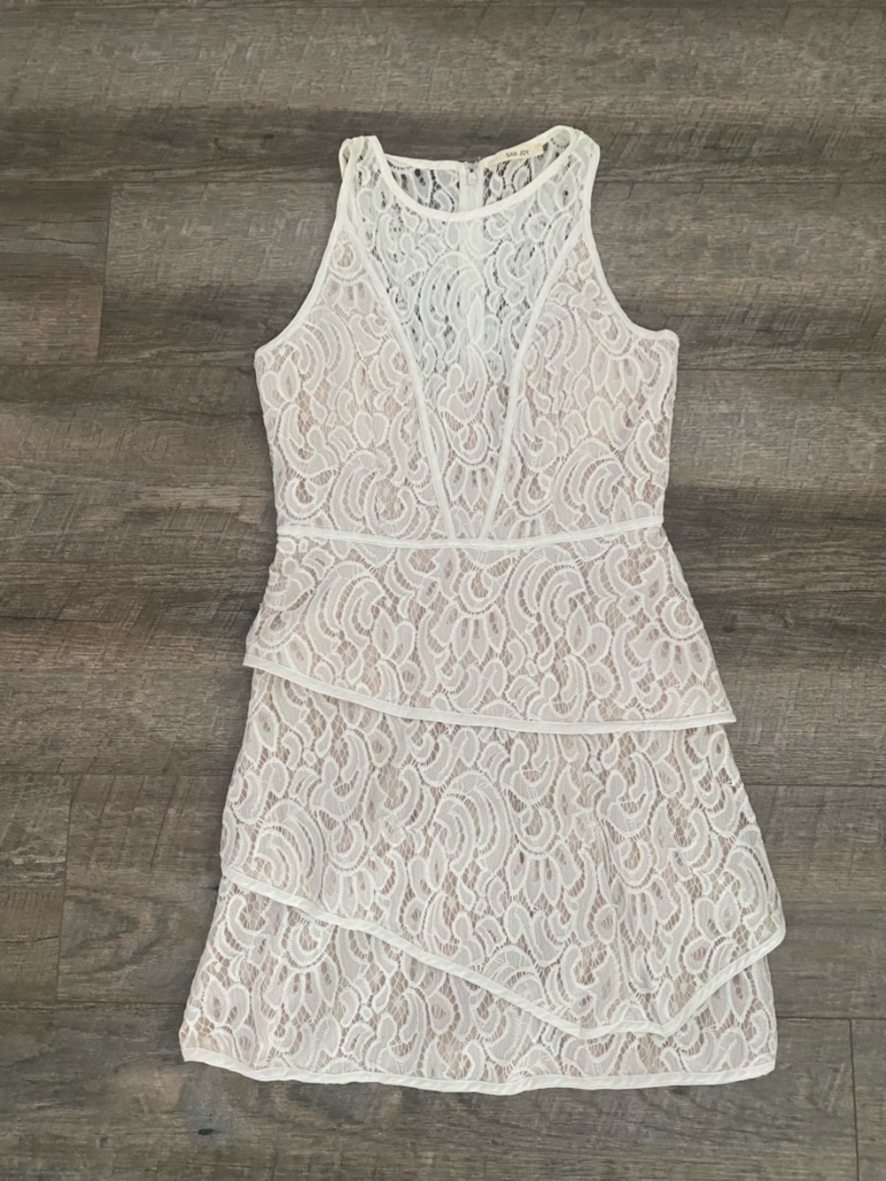 Women's White Lace Tiered Sleeveless Dress